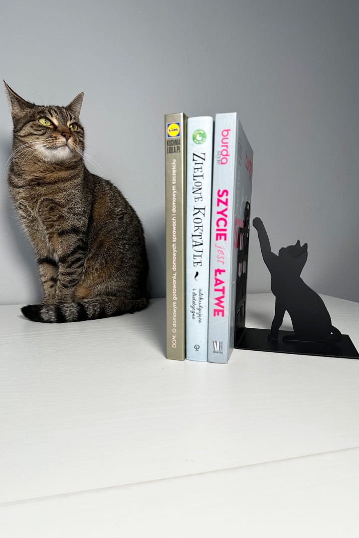 Buchstütze schwarz in Form einer Katze