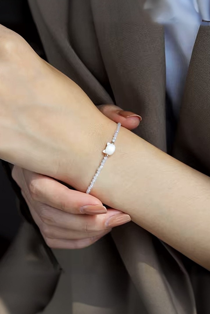 Weißes Kristall Katzenarmband für Katzenmama