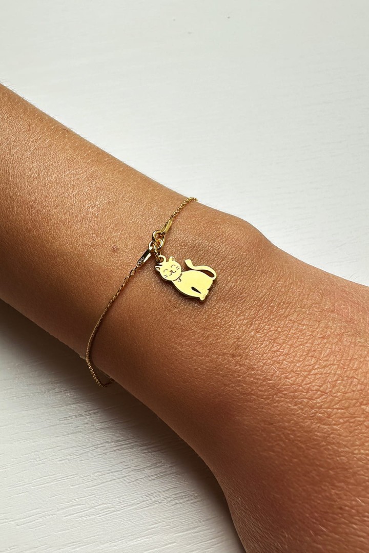 Schmuckarmband mit Katzen-Anhänger