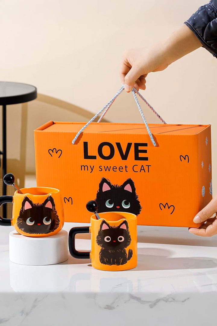 Set aus 2 Katzengeschenkbechern + 2 Löffeln
